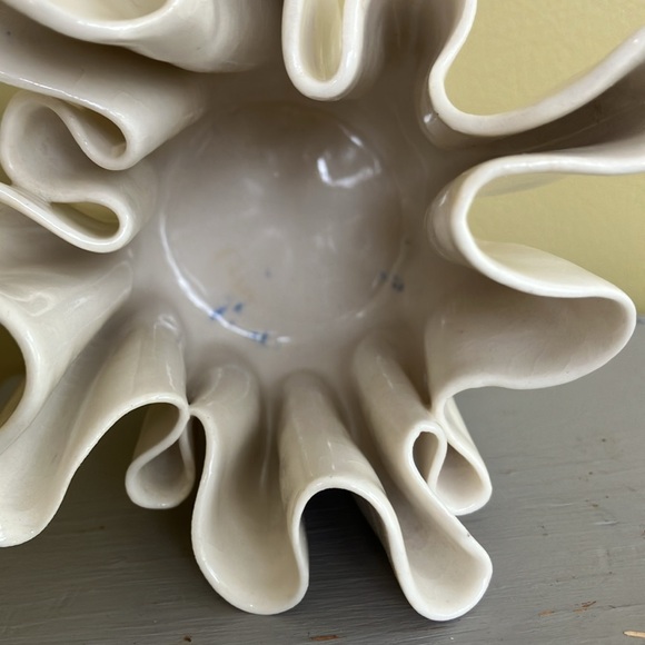 Vintage Draped Handkerchief Porcelain Vase - Carol Barclay - MCM style - Picture 5 of 8